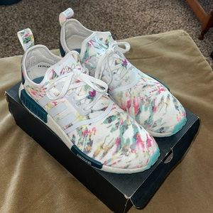 Adidas NMD R1 tye dye Size 11
